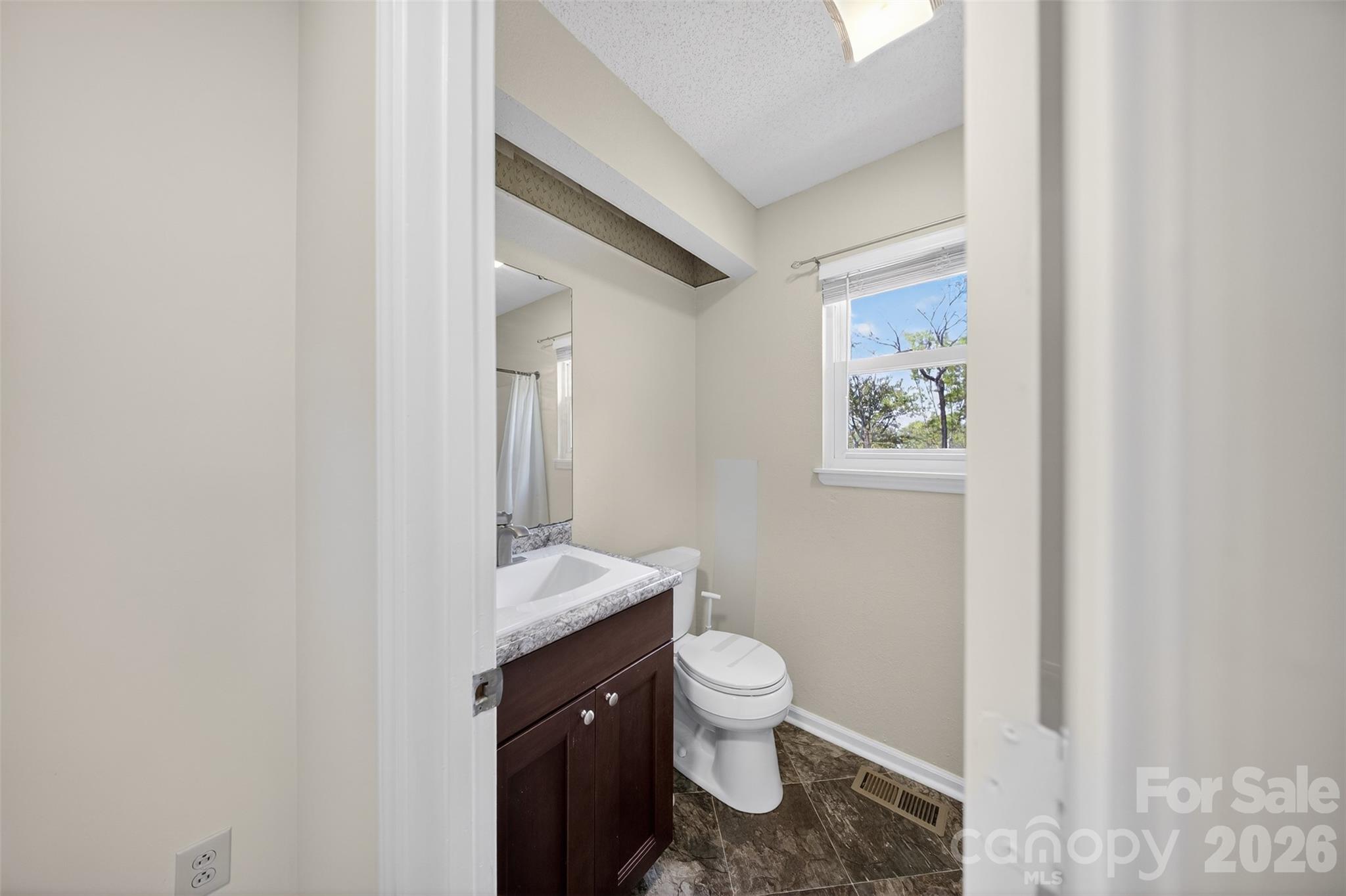 2354 Castlecomer Drive Charlotte NC 28262