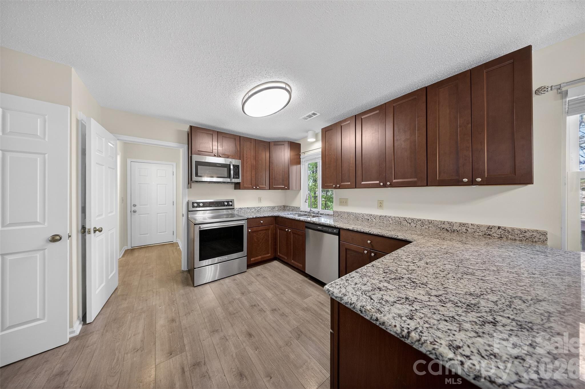 2354 Castlecomer Drive Charlotte NC 28262