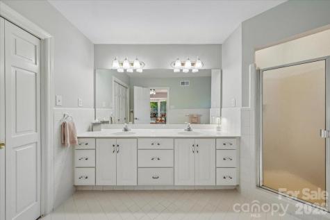 409 Whitestone Road Charlotte NC 28270