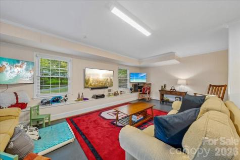 409 Whitestone Road Charlotte NC 28270