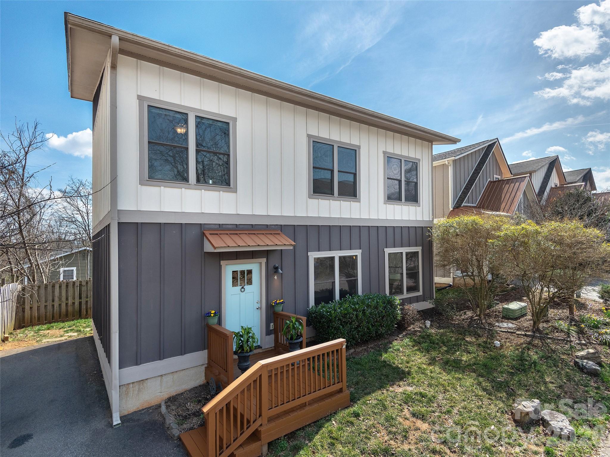 4 Grinnell Street Asheville NC 28806