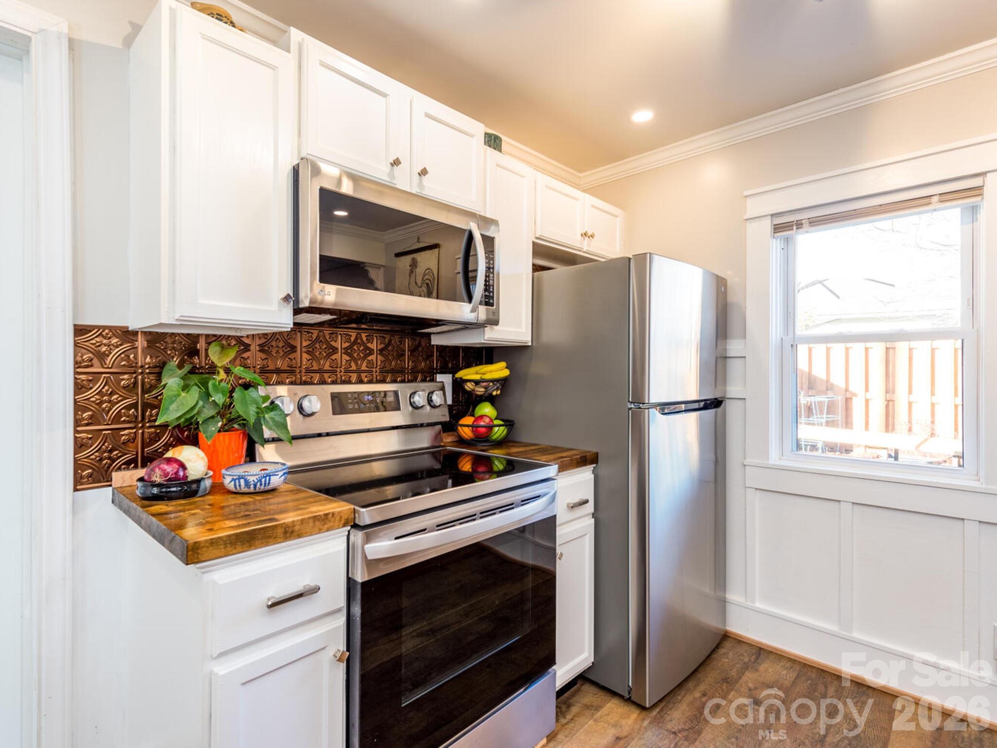29 White Oak Road Arden NC 28704