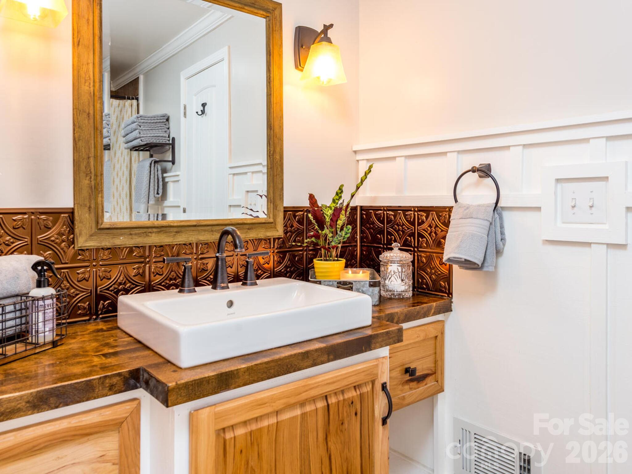 29 White Oak Road Arden NC 28704