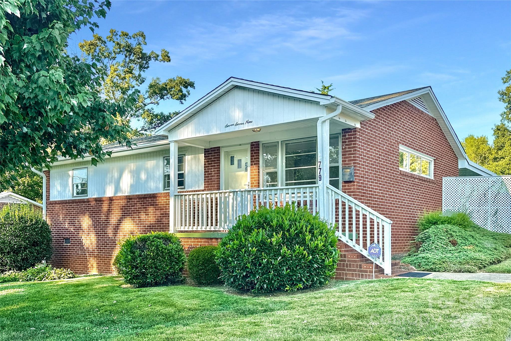 779 7th Street SE Hickory NC 28602