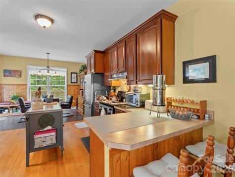 103 Old Southside Road Saluda NC 28773