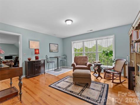 103 Old Southside Road Saluda NC 28773