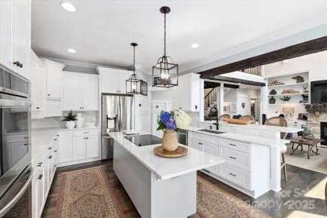61 Mcintyre Drive Asheville NC 28803