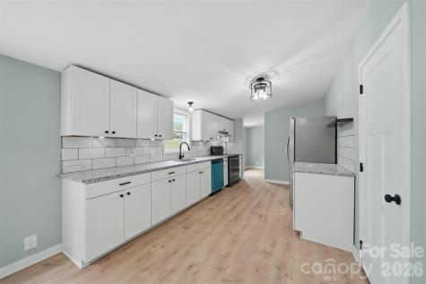 2295 Amy Court Lenoir NC 28645