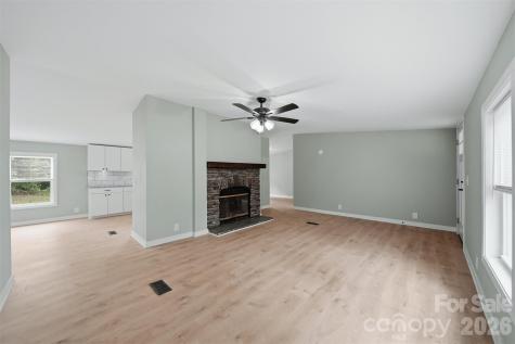 2295 Amy Court Lenoir NC 28645