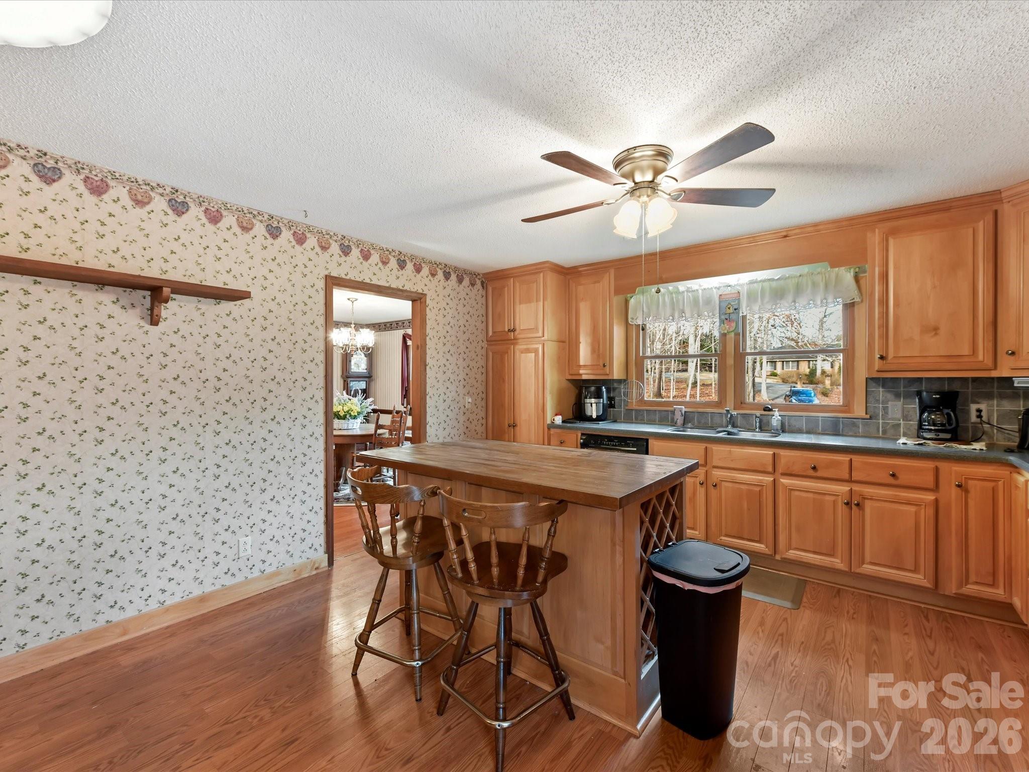 10803 Chestnut Hill Drive Matthews NC 28105