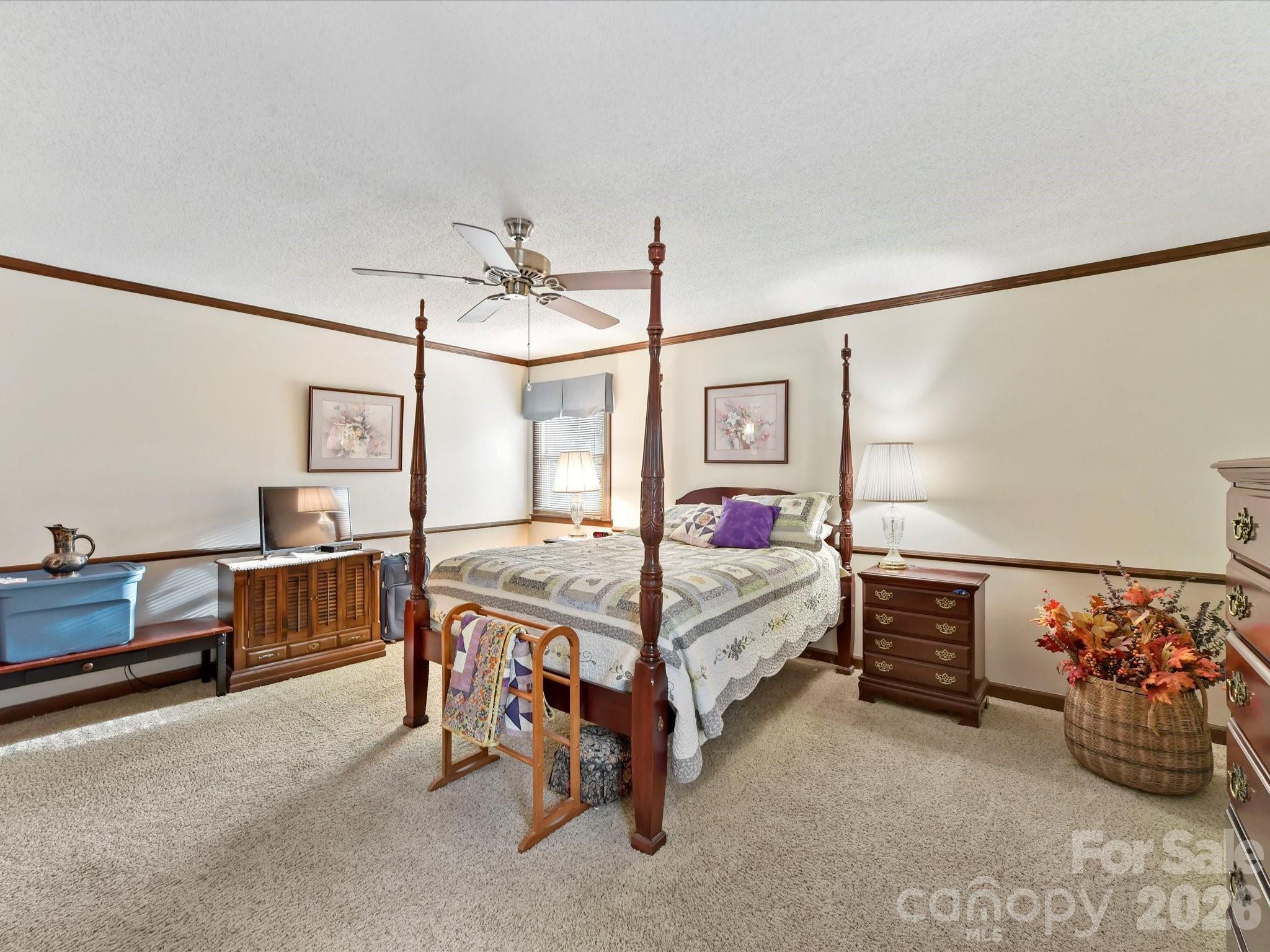 10803 Chestnut Hill Drive Matthews NC 28105