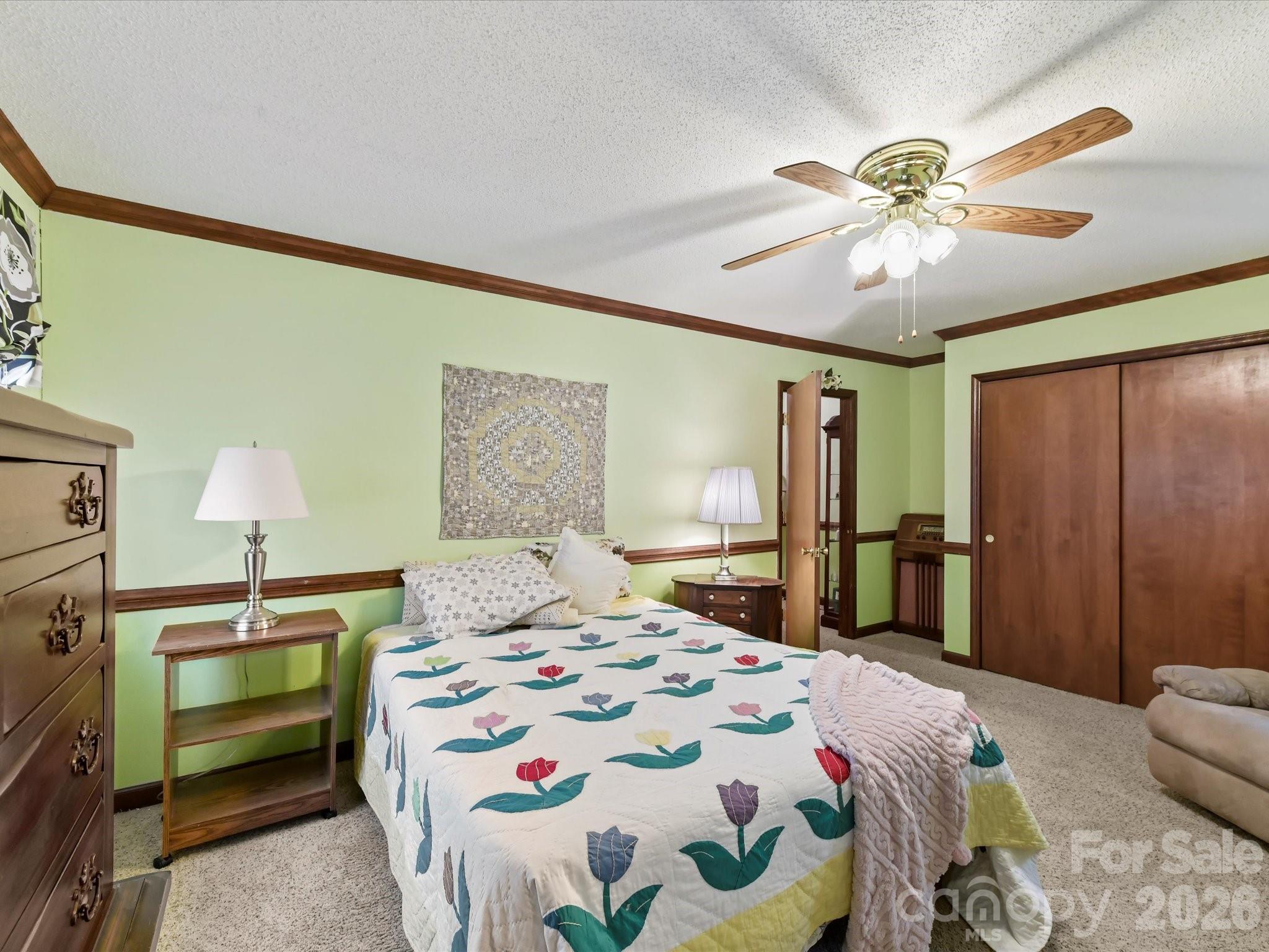 10803 Chestnut Hill Drive Matthews NC 28105