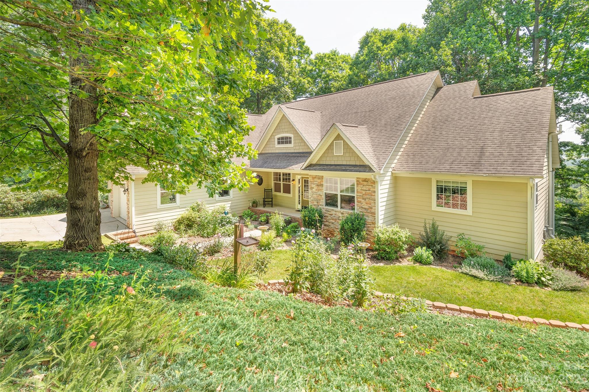 9 Springhead Court Arden NC 28704