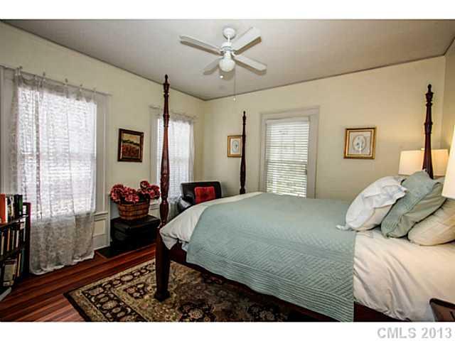 309 Circle Avenue Charlotte NC 28207