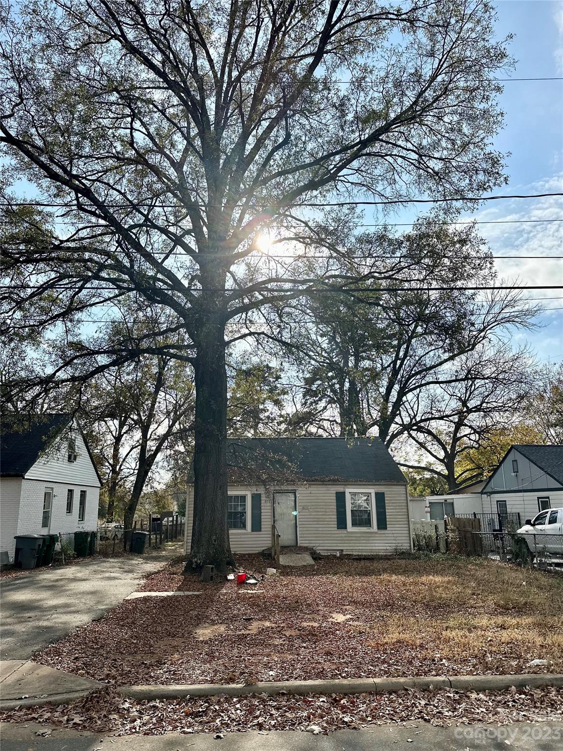 431 W Peterson Drive Charlotte NC 28217
