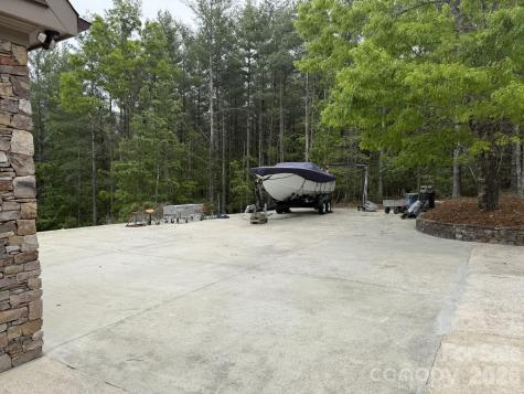 293 Bear Cliff Drive Nebo NC 28761