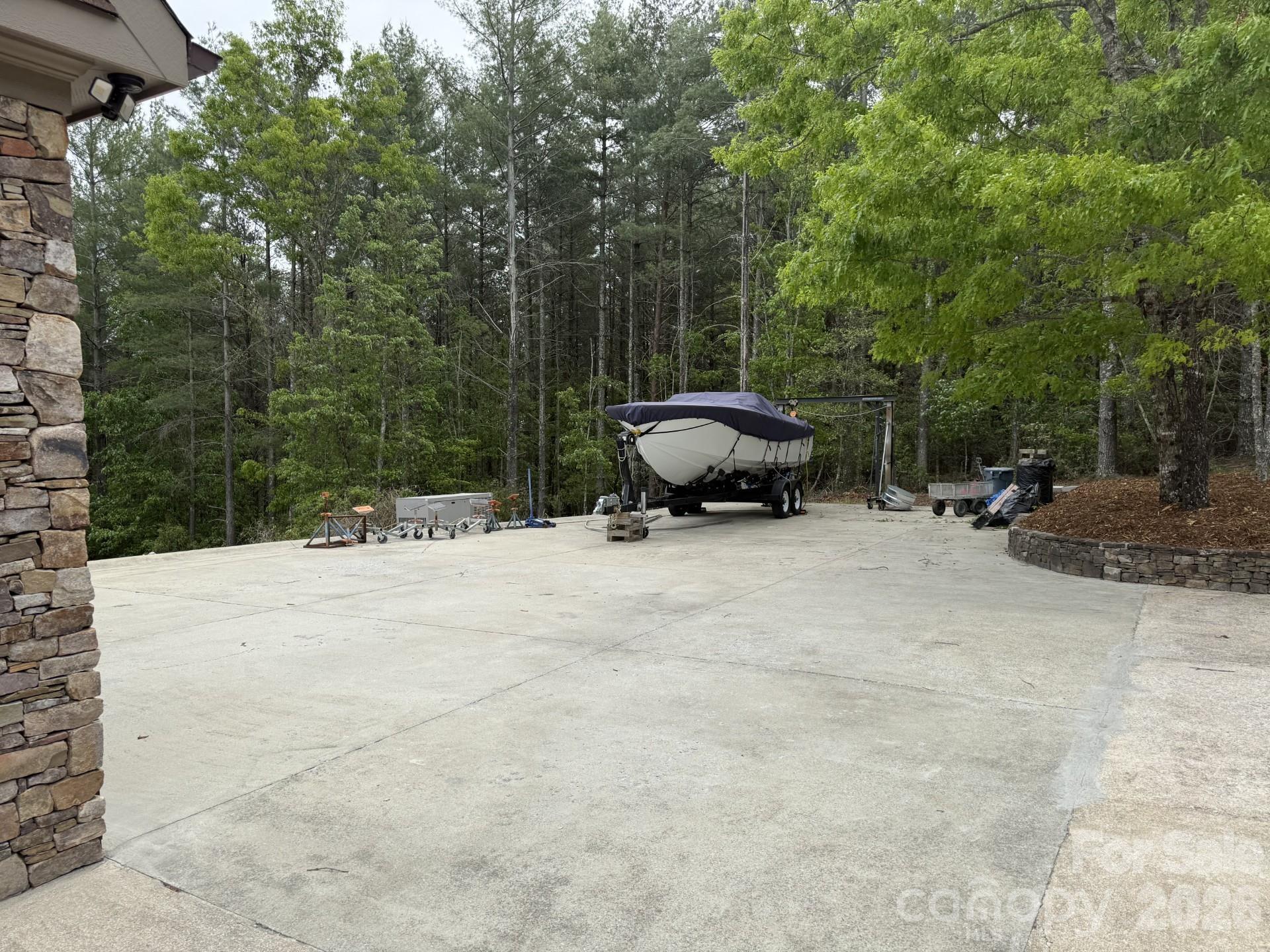 293 Bear Cliff Drive Nebo NC 28761