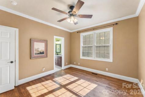 293 Bear Cliff Drive Nebo NC 28761