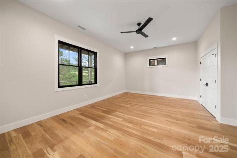 233 Westridge Farm Road Asheville NC 28804