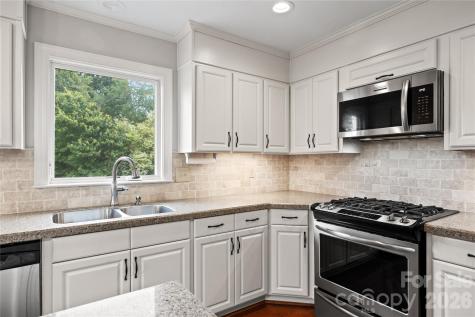 2417 Rosemond Circle Gastonia NC 28056