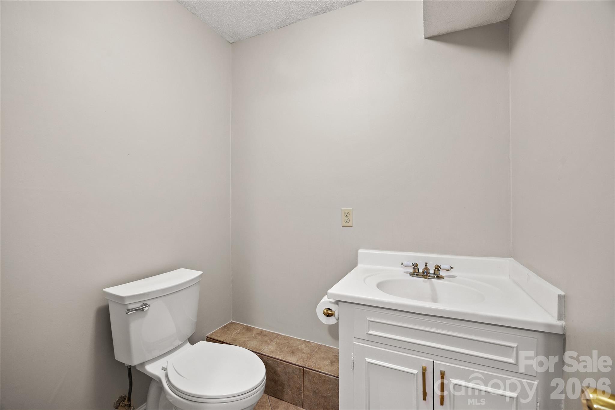 2417 Rosemond Circle Gastonia NC 28056