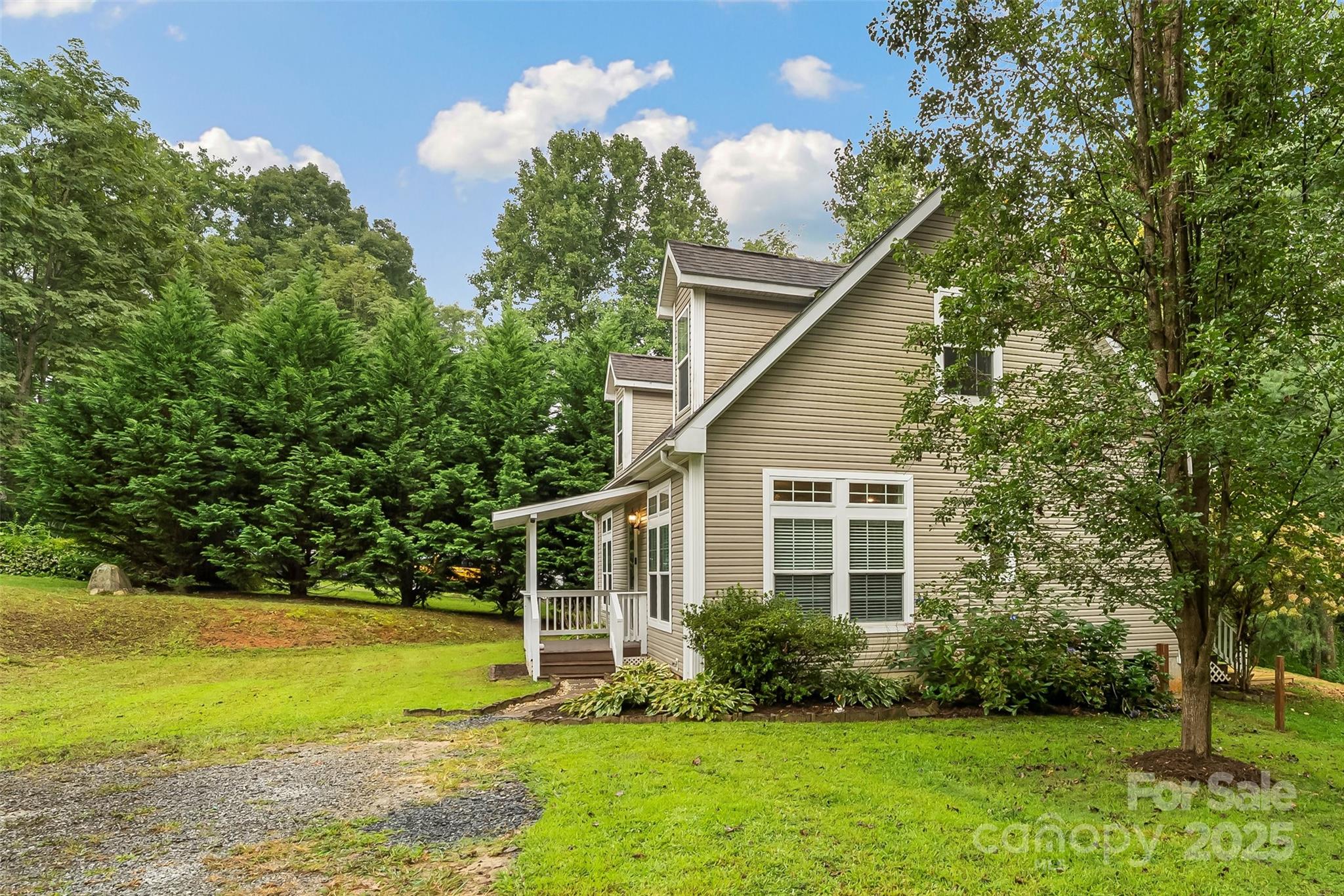 192 Chickadee Trail Hendersonville NC 28792