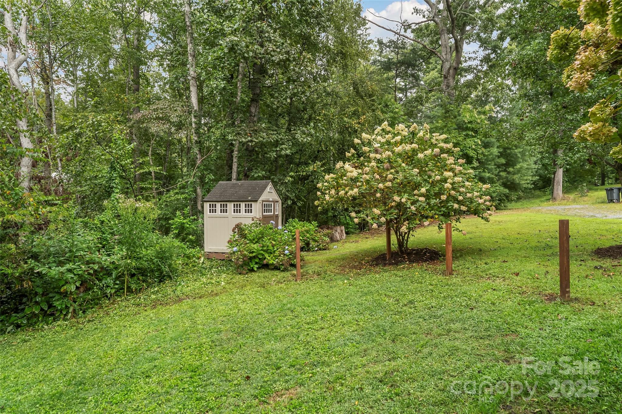 192 Chickadee Trail Hendersonville NC 28792