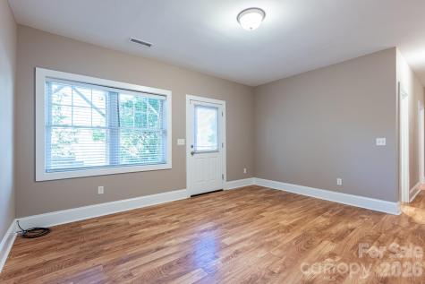 4 Cottage Court Asheville NC 28801