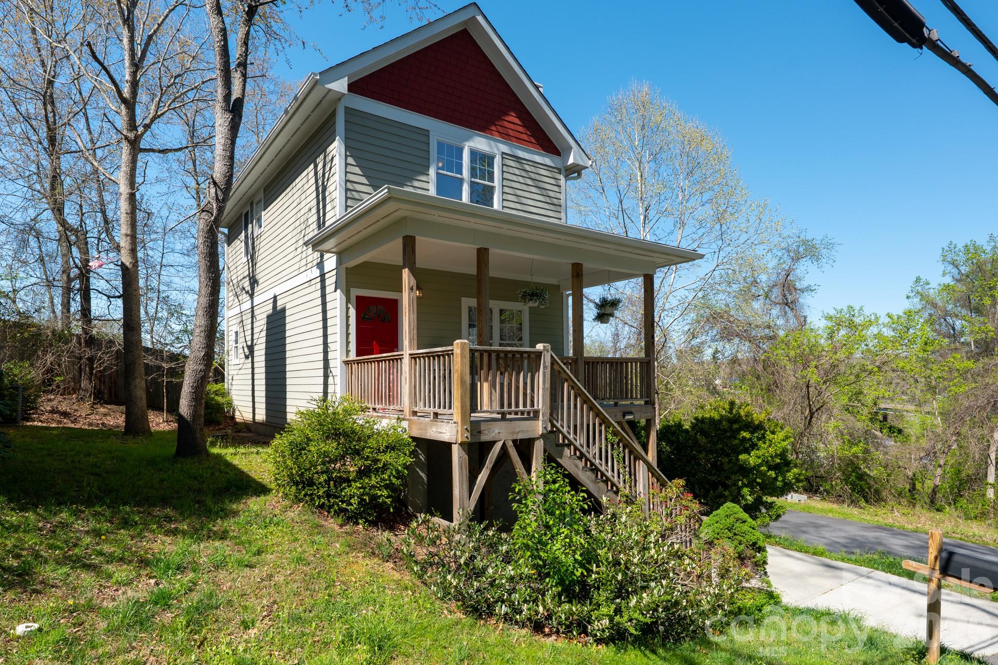 4 Cottage Court Asheville NC 28801