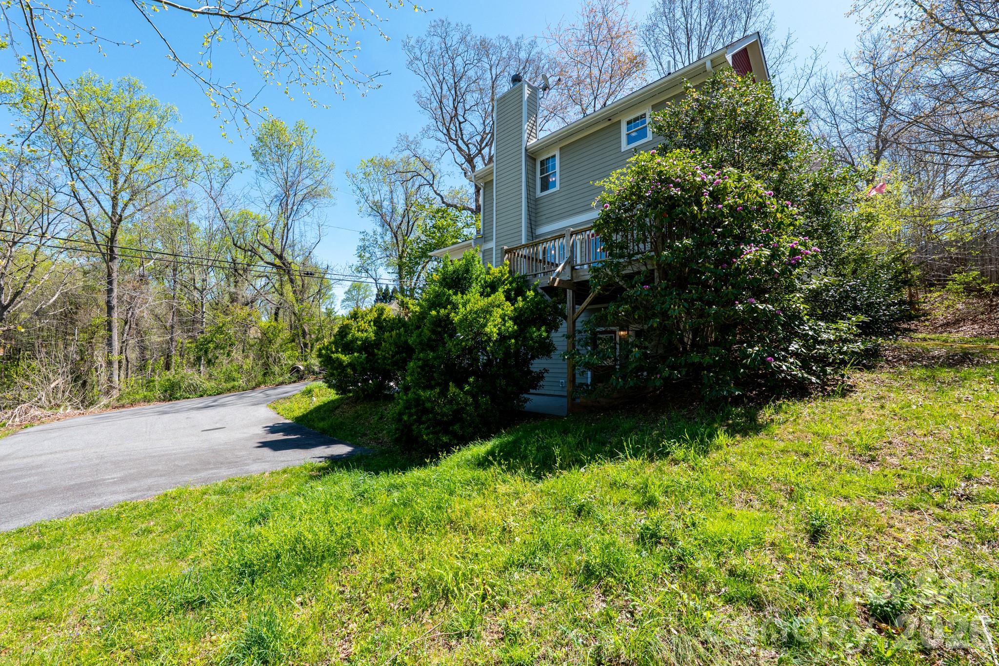 4 Cottage Court Asheville NC 28801