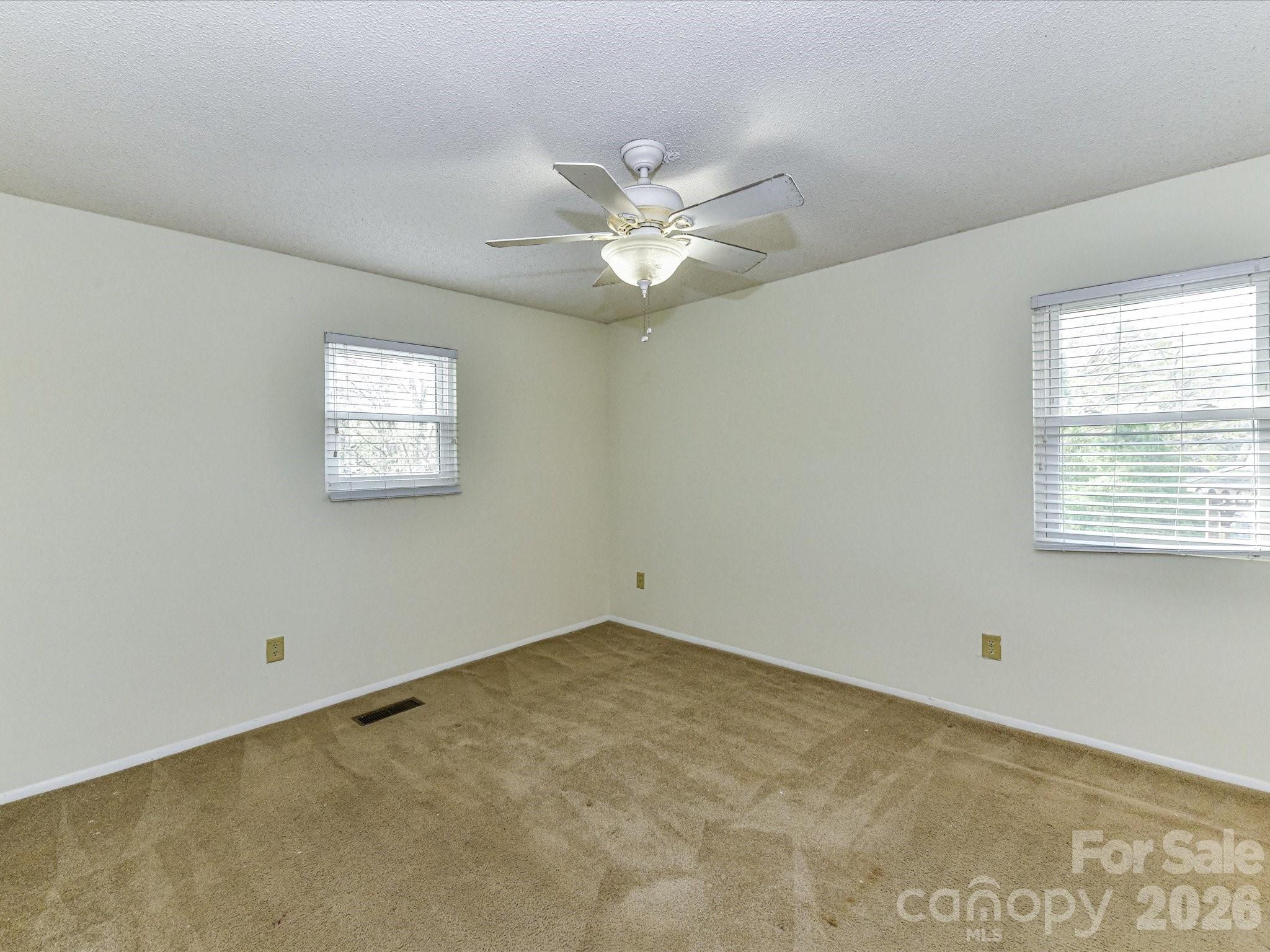 916 Lakewood Drive Matthews NC 28104