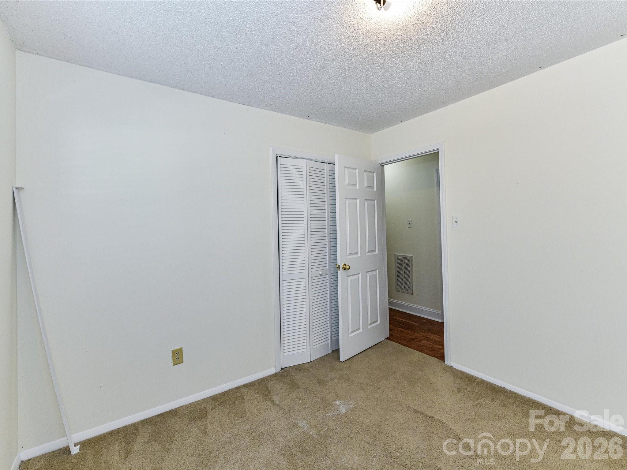916 Lakewood Drive Matthews NC 28104