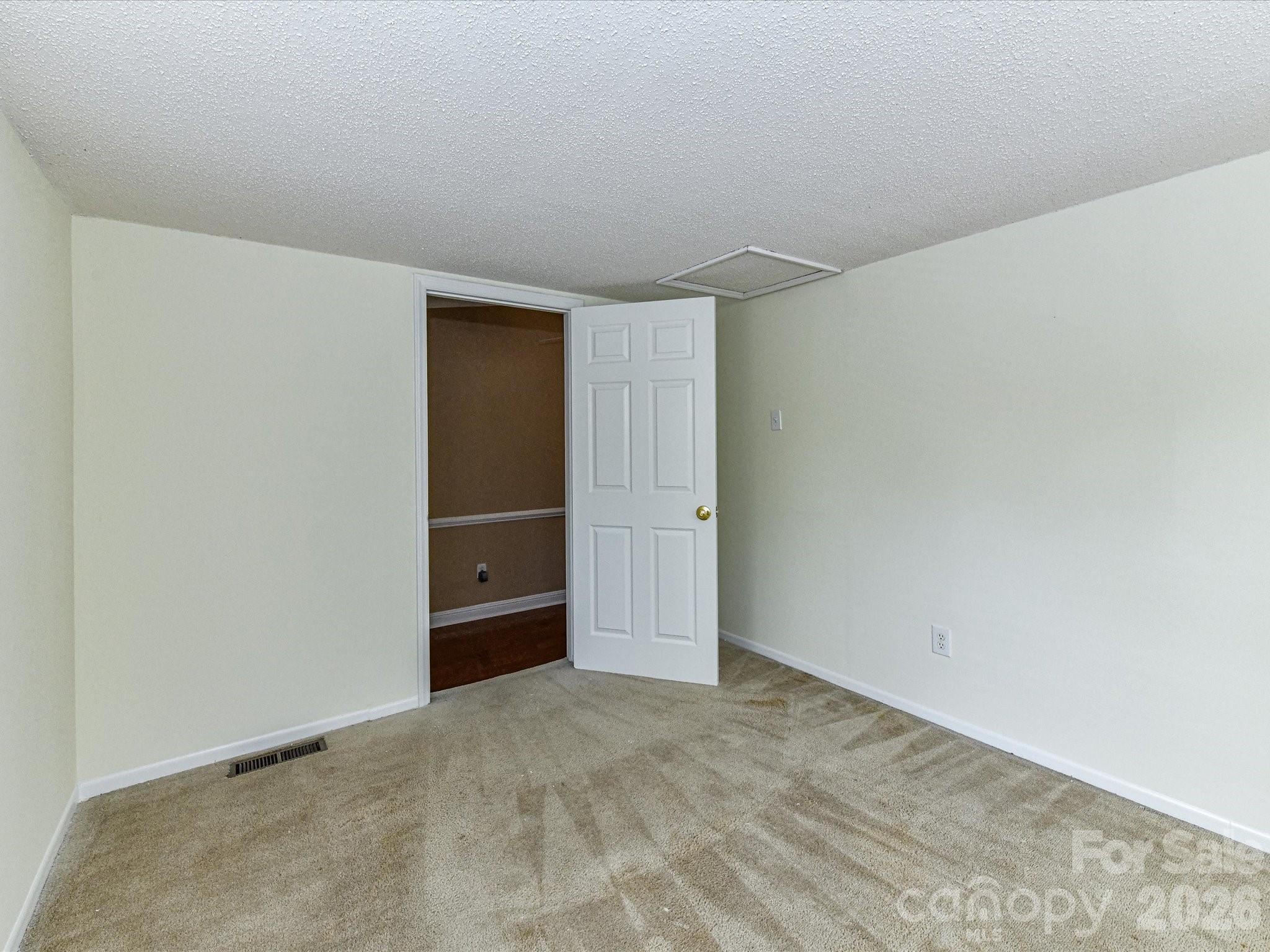916 Lakewood Drive Matthews NC 28104
