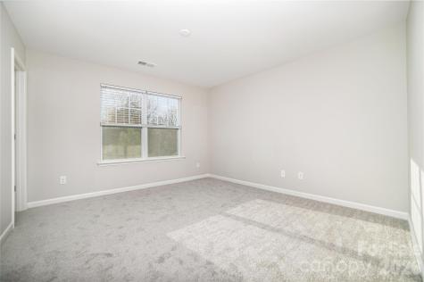 11033 Ardglass Court Charlotte NC 28213
