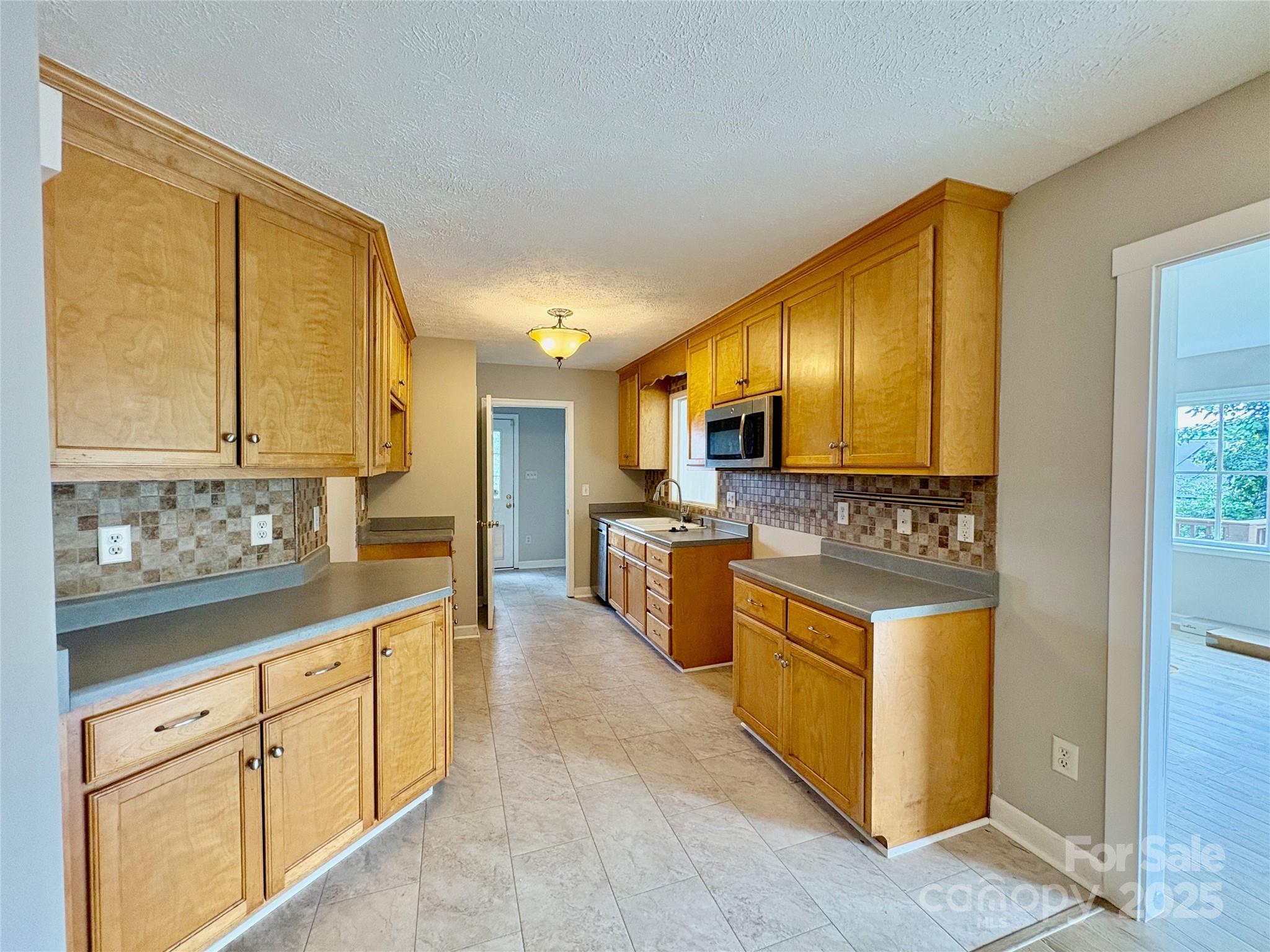 19 Broadview Drive Asheville NC 28803