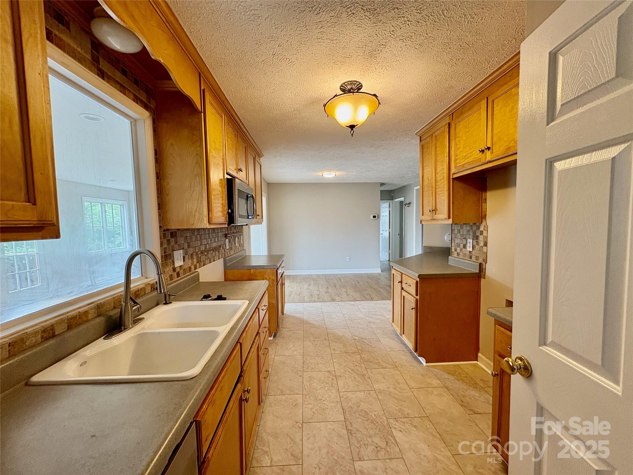 19 Broadview Drive Asheville NC 28803