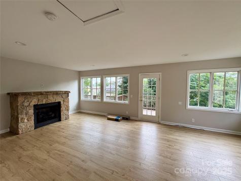 19 Broadview Drive Asheville NC 28803