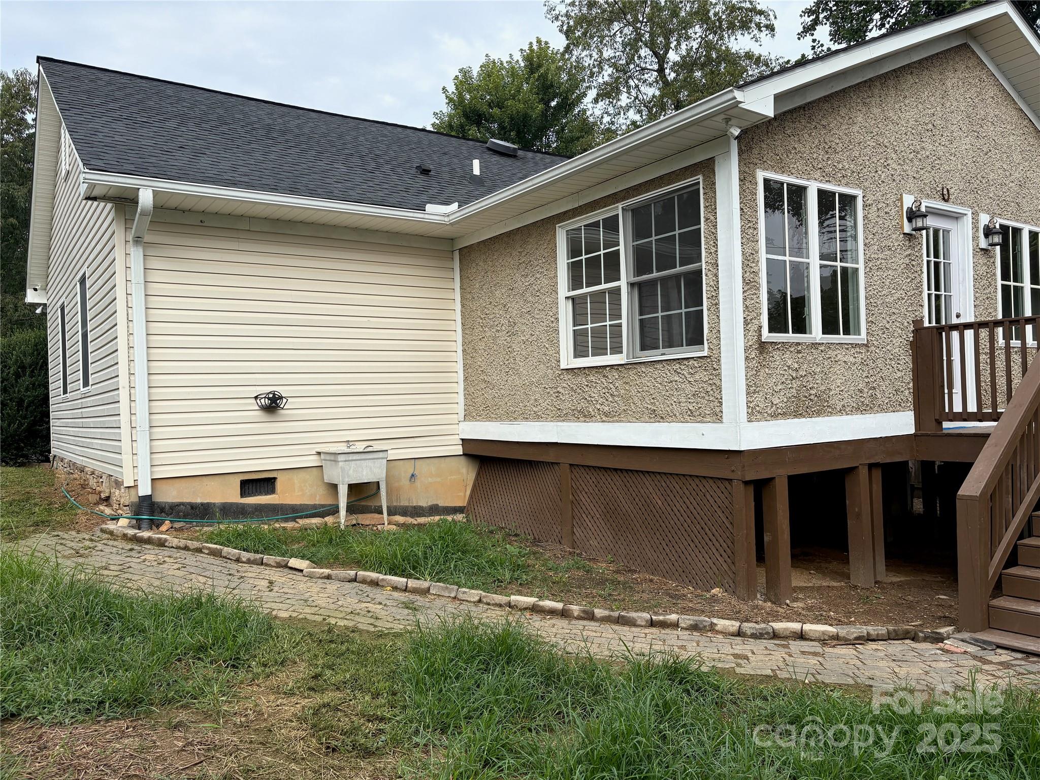 19 Broadview Drive Asheville NC 28803