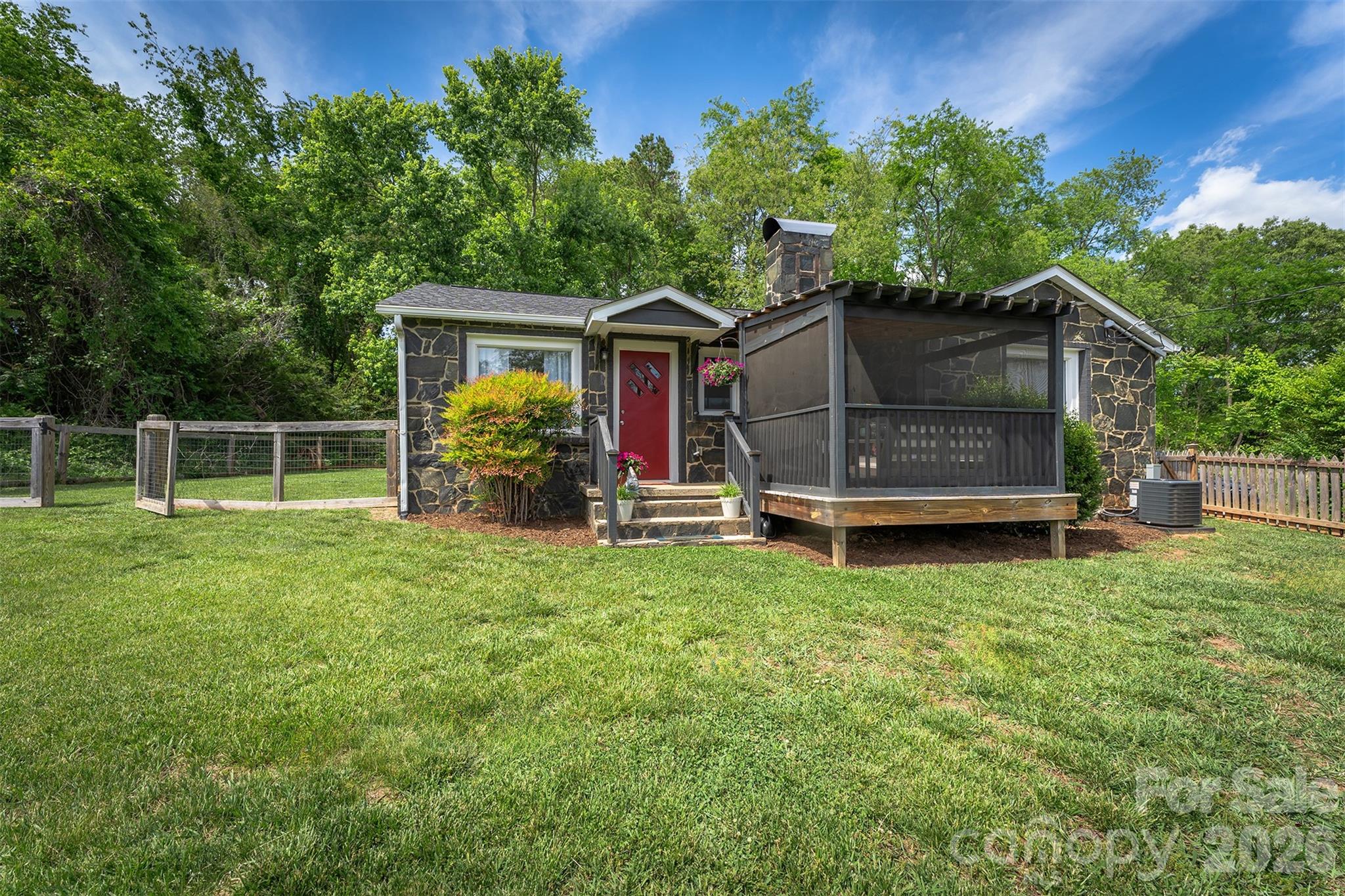 477 Emma Road Asheville NC 28806