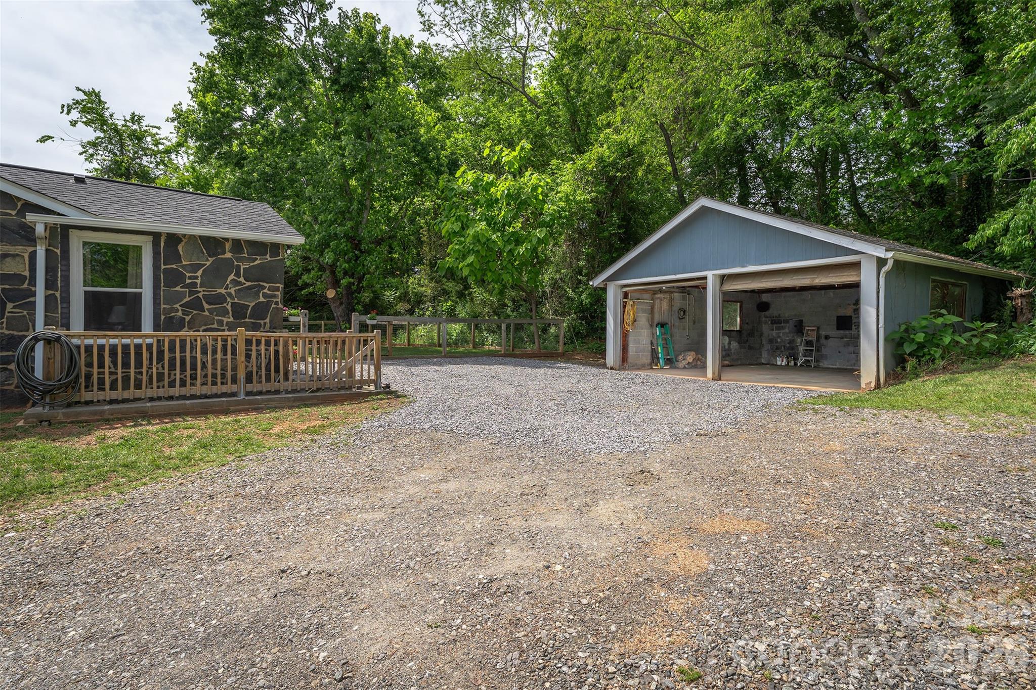 477 Emma Road Asheville NC 28806
