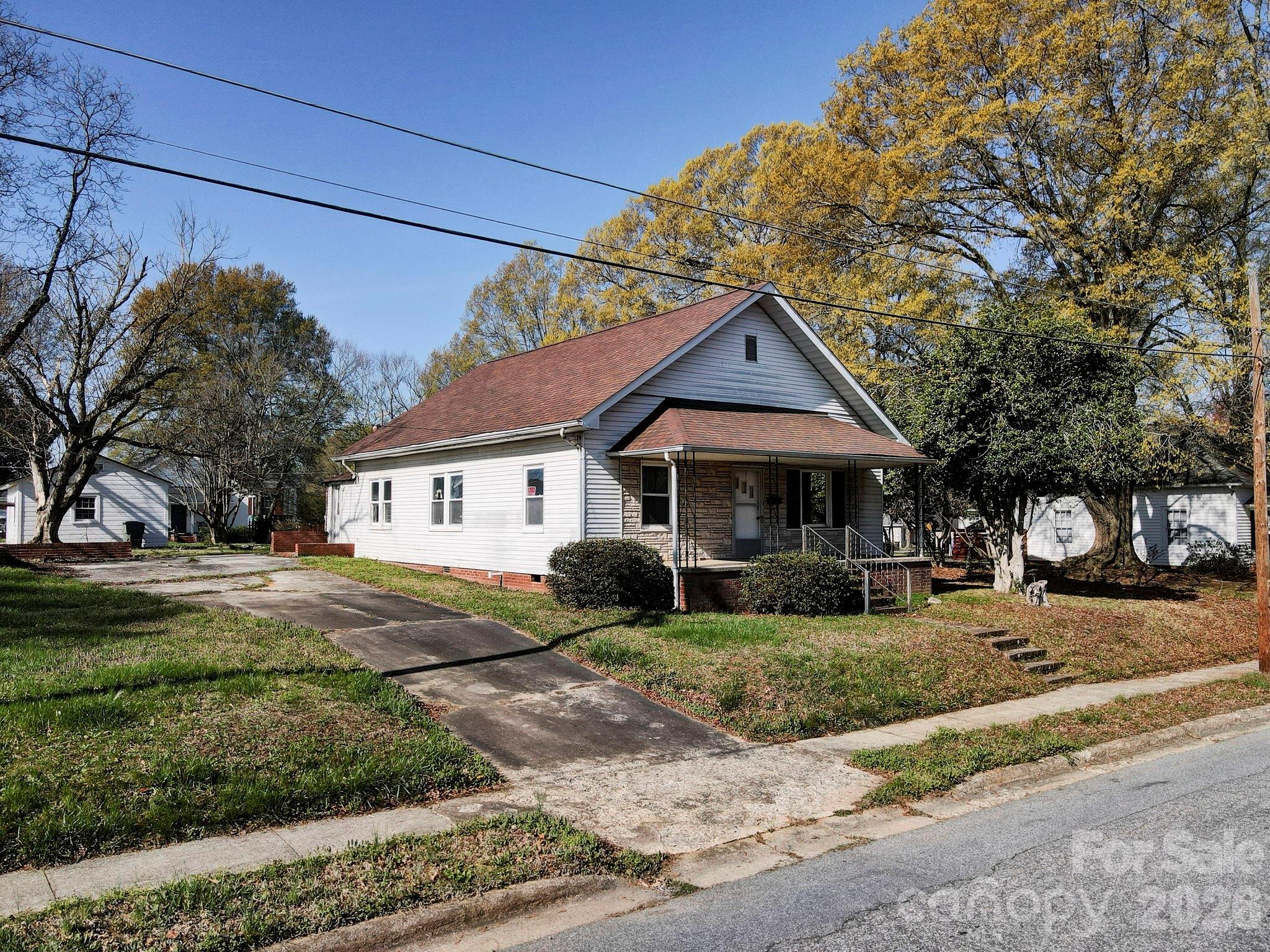 224 W Mills Avenue Mooresville NC 28115