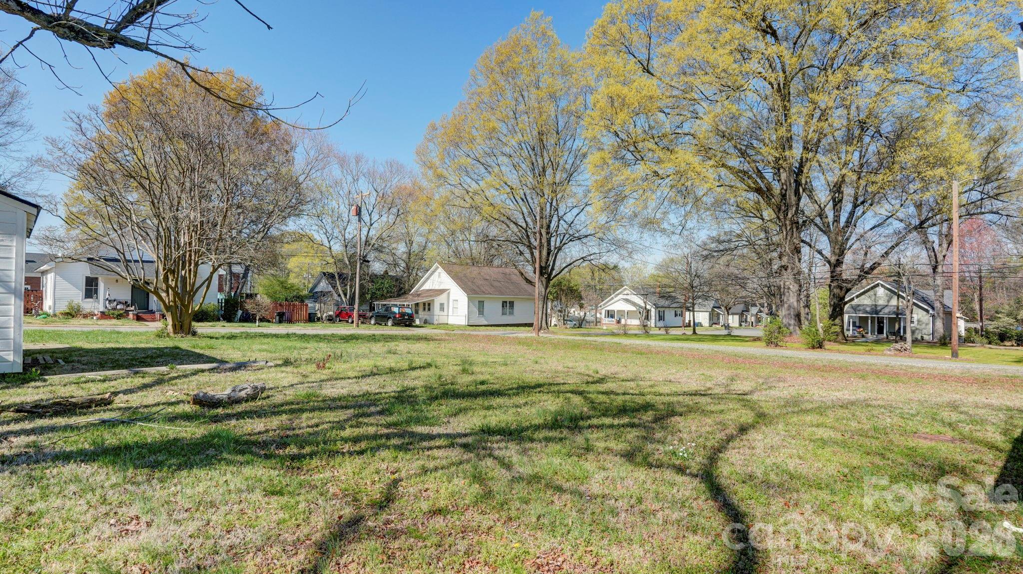 224 W Mills Avenue Mooresville NC 28115