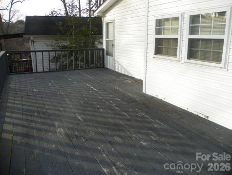 133 Pier Avenue New London NC 28127
