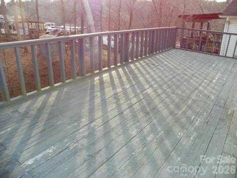 133 Pier Avenue New London NC 28127