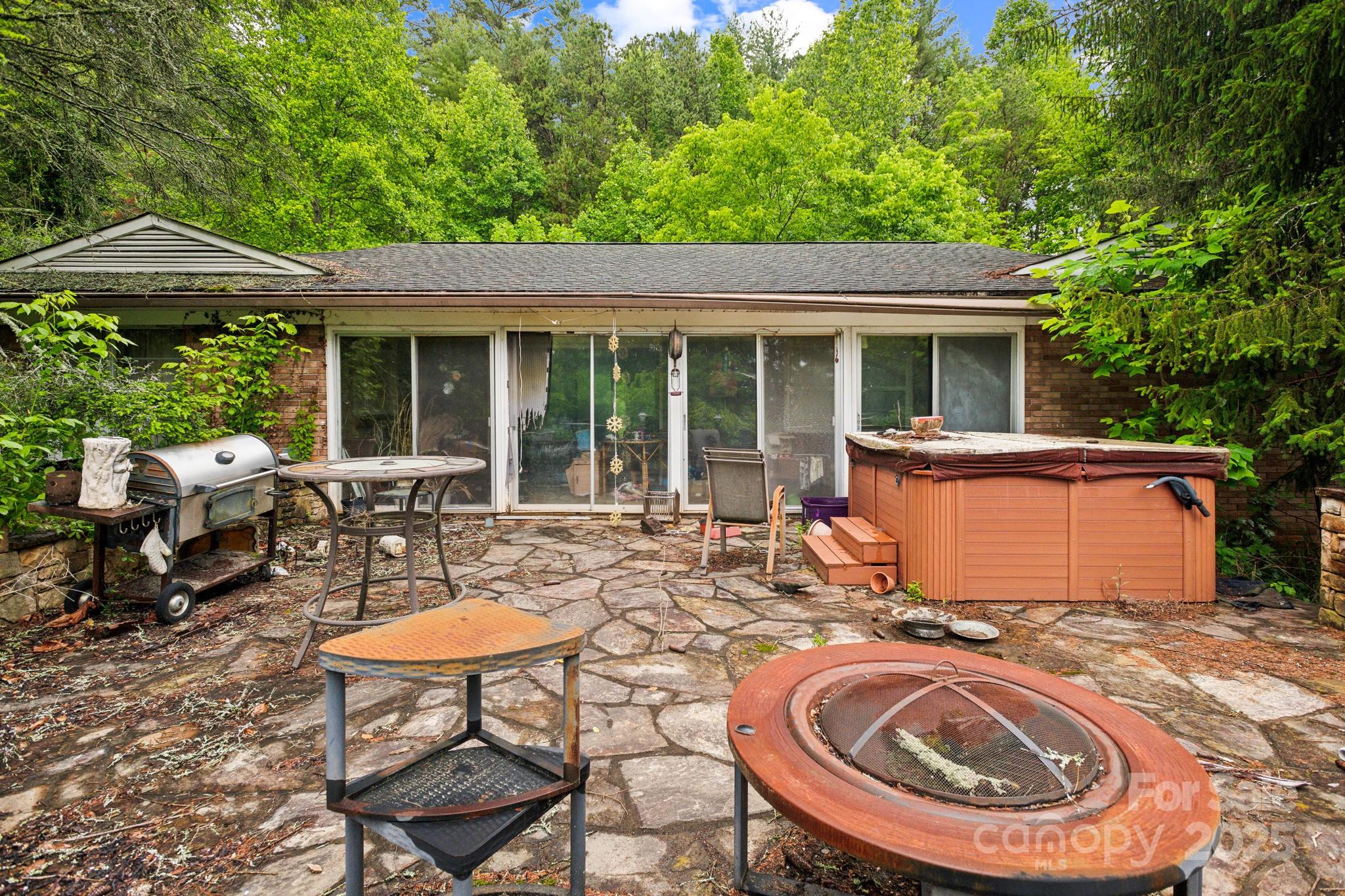 4739 Us 23 Highway Mars Hill NC 28754