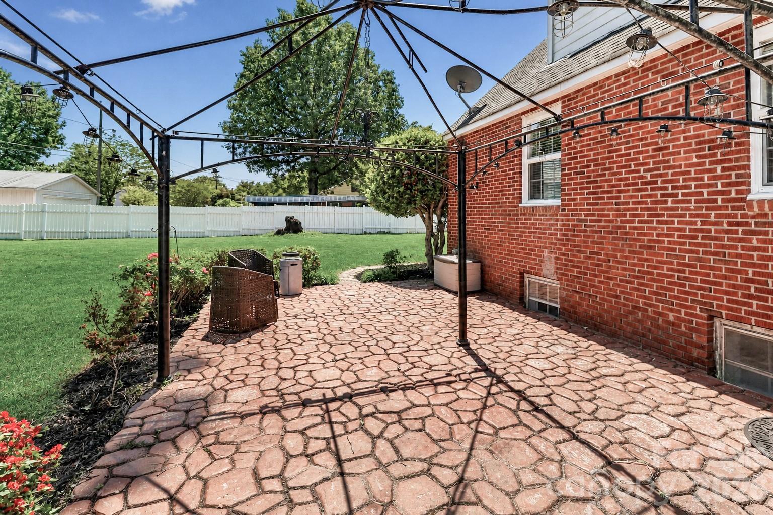 820 Woodland Road Statesville NC 28677