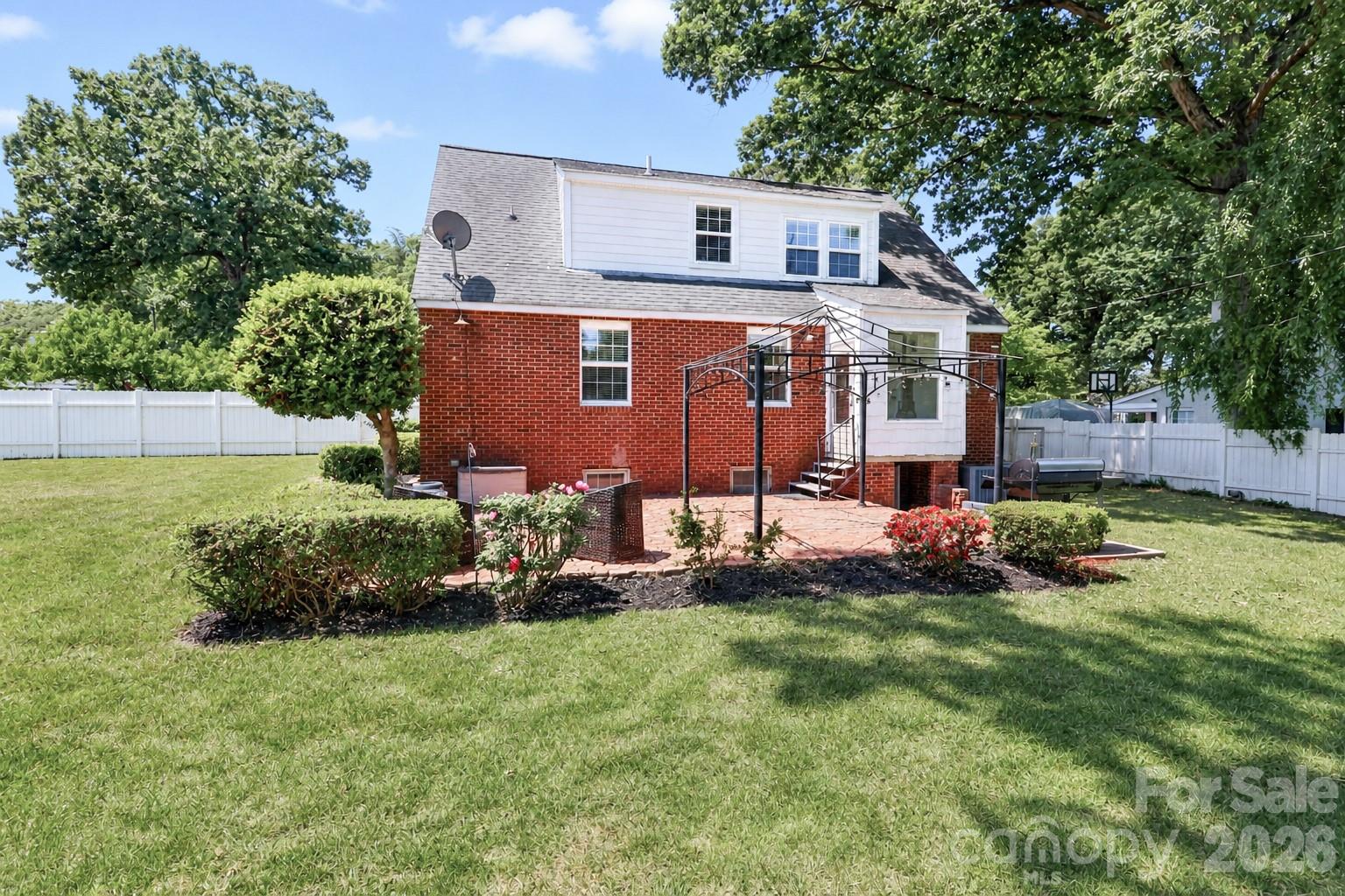 820 Woodland Road Statesville NC 28677