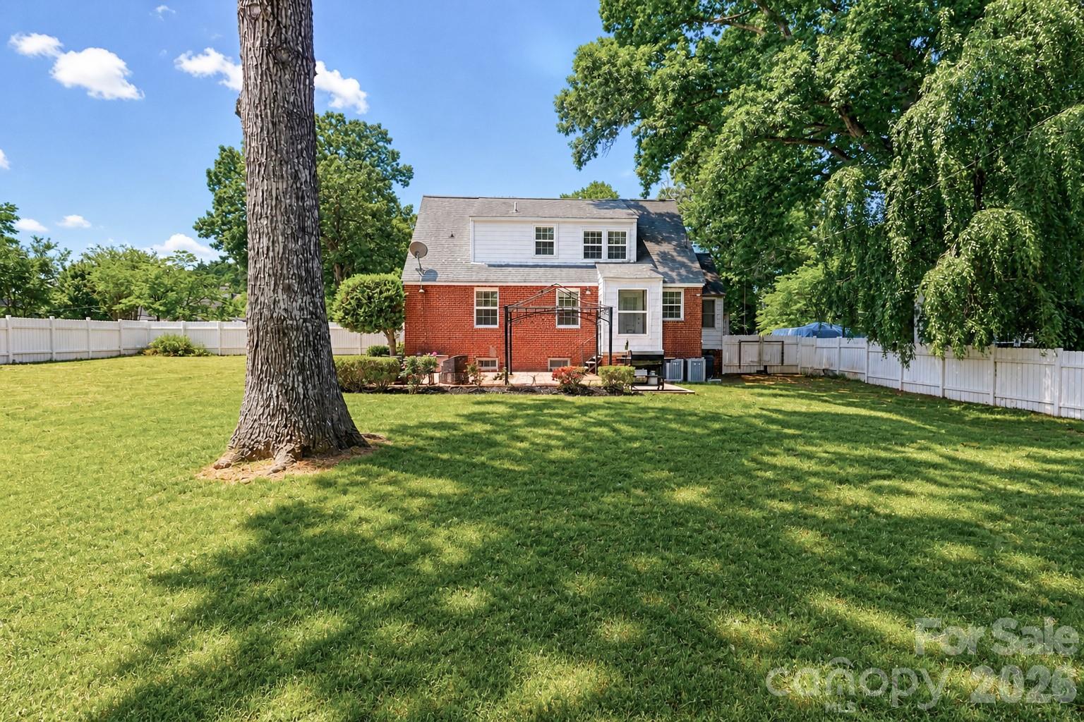 820 Woodland Road Statesville NC 28677