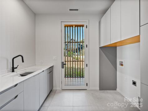 502 Wilma Dykeman Trail Asheville NC 28804