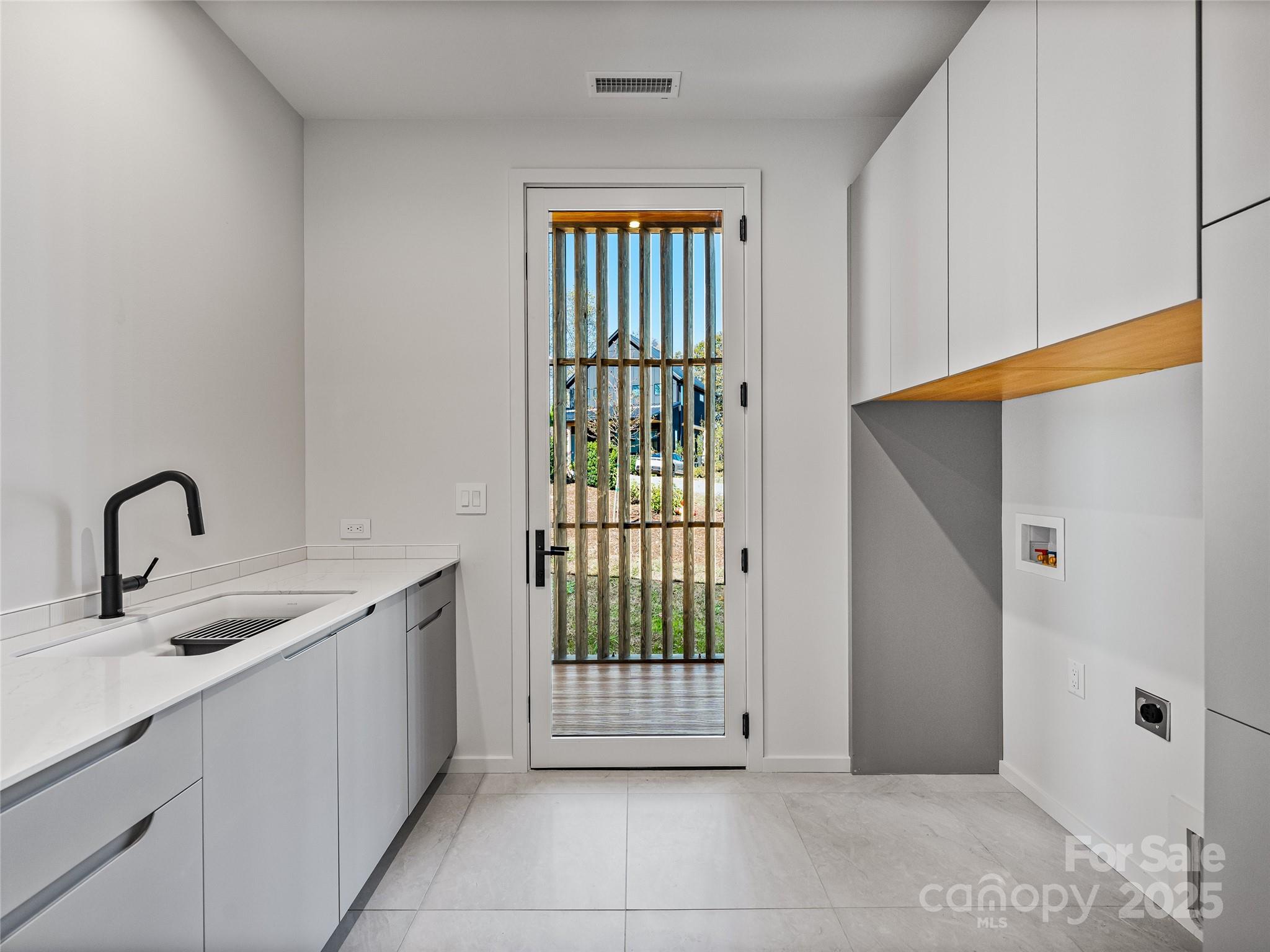 502 Wilma Dykeman Trail Asheville NC 28804